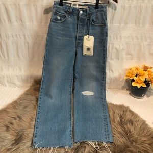 Levi’s rib cage straight jeans, NWT